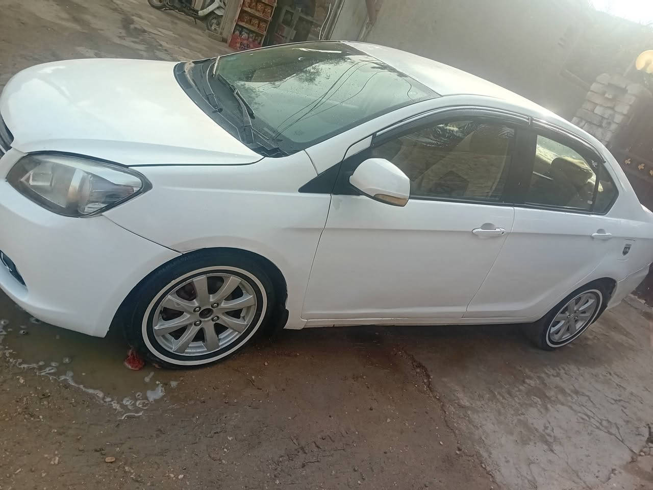 سلام عليكم حبايب فولكس كريت وآل موديل ٢٠١١ مكفوله من كلبه وكصه وكير عادي ومكينه بيه خيط تبخير بدون تنقيص مصبوغ عام للجماليه والباقي شوفت عينك مكان حله سياحي ***********تحياتي للجميع سعر ب ٣٩ ومجال حك جيتك مامتواجد على انت ملاحظه رقم انكليزي حلو وراعيه جيراني يريد تحويل واني خادم وترايه وين ميعجبك
