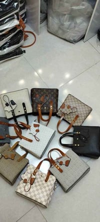 اكسسوارات شخصية • توصيل ببغداد