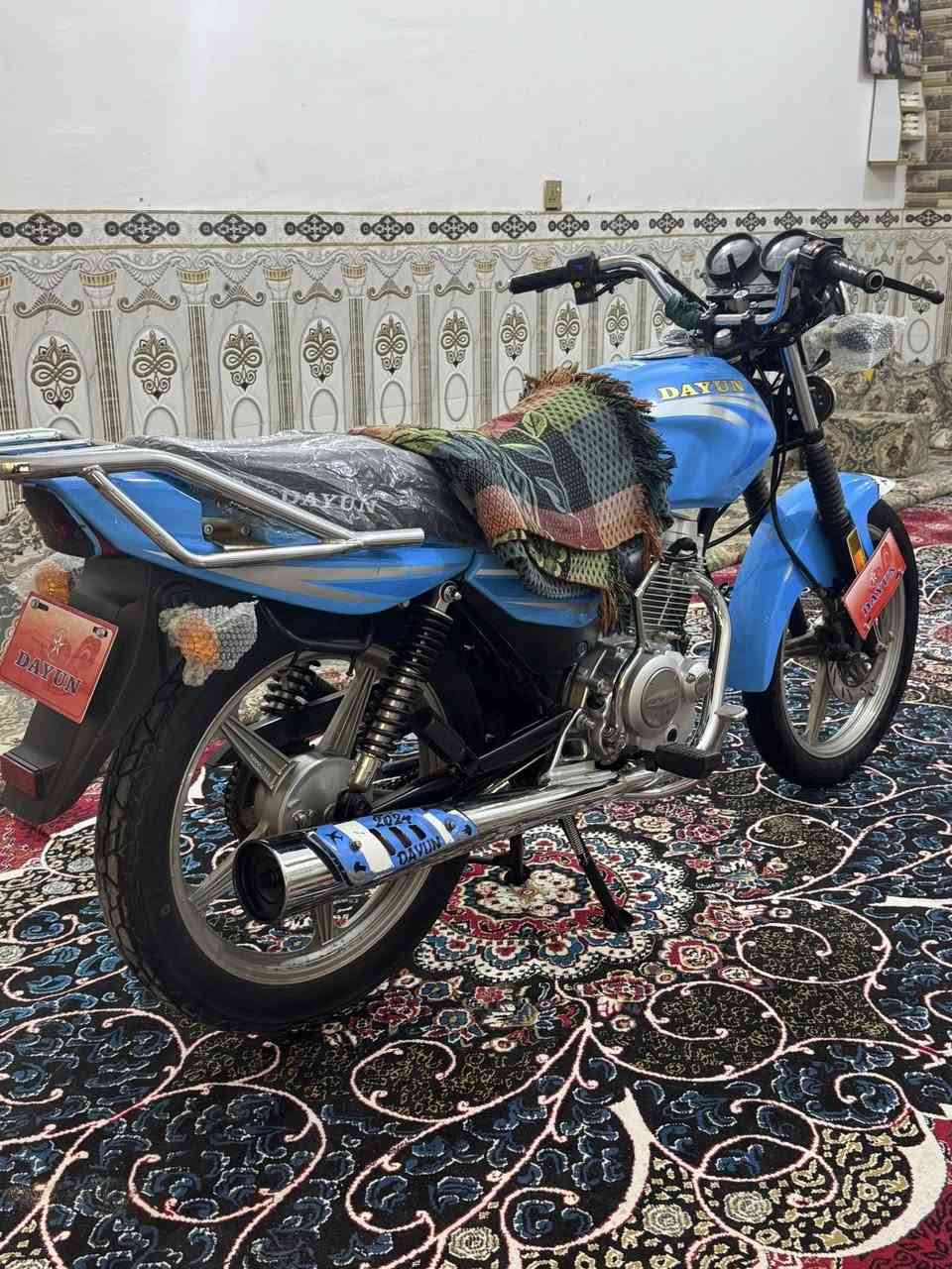 دايوان عضم موديل 2024 طالعه بل 2025 اوراق اصولي لون بلادي وكيل البغدادي وصل بسمي مباشر كبل احولك يم الوكيل كهربائيات كلها شغاله سلف هندر دبل اشاره بلادي لايت زنون عالي ناصي بك لايت بريكات أمامي خلفي كلهن شغالات والدراجه نضيفه ونضافته كدامكم بلصور رايدها 1875 وبيها مجال بسيط للشراي مكاني كربلاء اليريده يتصل ويدلل بخدمته 
***********
