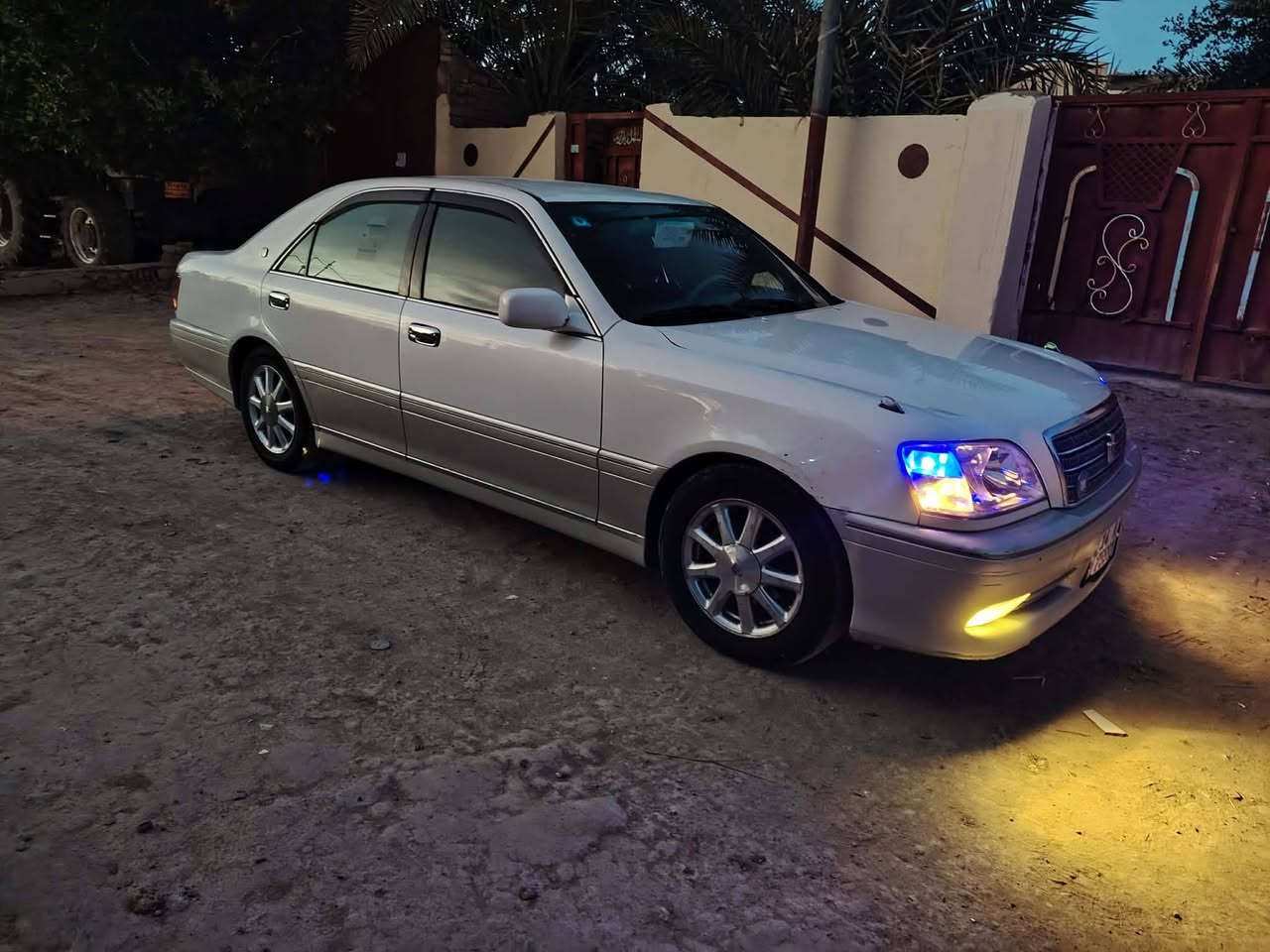 سلام عليكم اللبيع جنون ملكه 
موديل 1999 
مكفوله كفاله عامه من نقل وال كص شرط فحص بيه كتاب 
رقم بصره نكليزي سنويه مجدده 2030
تحويل ثاني يوم بسمه سنويه جيراني 
ثلاث دكم برده خلفيه كشنات كهربائي 
مكينه فيفيتي ام كلاص مرقوب 
مكينه وكير باكيت شرط 
حداديه باكيت توني مسويه الله شاهد 
طخم تايرات جديده 
تبريد شقال ثلج دشبول نجف 
دواخل تخبل رضيه مقلفه جلد
ويل نجمه. اليت زنون 
سياره تخبل كل نقص ما بيه
 سعر 125 وبيه مجال مكان ناصريه قضاء الإصلاح 
رقم ‏‪0784 949 0770‬‏
