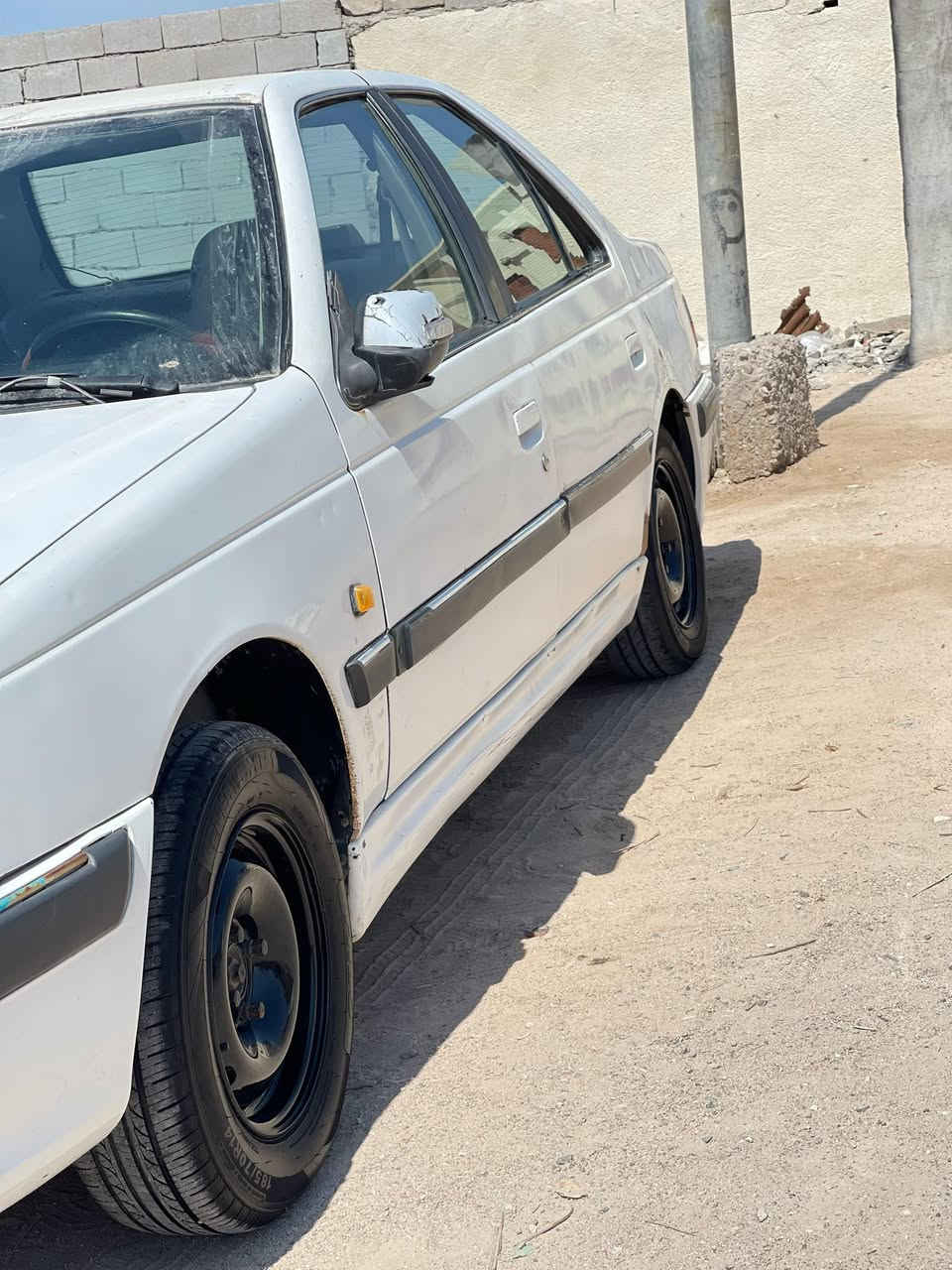 سلام عليكم بيجو بارص البيع مكفول من مكين وكير و حدديه الكان البصره زبير السعر 35وبيهً مجال ***********
