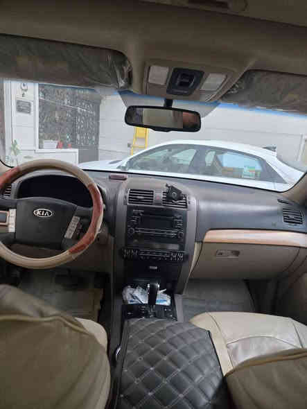 فول مواصفات 1/1 اعلى فئة بالموهافي

مهافي 2011
المواصفات : 
١- محرك ٦ سلندر 3.8 

٢- تشغيل بصمة (متوفرة بصمتين مال الشركة) 
فول تحكم ستيرن
3 لايت زينون بلادي 
زراگات على اللايتات الامامية 
٥- كشنات امامية كهرباء + ذاكرة تخزين 

٦- تبريد وتدفئة كشنات 

٧- كشنات جلد  

٨- + حساسات خلفية + كاميرا 

٩- فتحة سقف سلايت روف 

١٠- مري جانبية شفط + قلابة عند الرجوع للخلف 

١١- مراية وسطية تعتيم اوتو +شاشة الكامرة الخلفية

١٢- ثلاجة بالتجوة الجانبية

١٣- جنطة شفط 

١٤- انارة داخلية بالابواب 

١٥- فور ويل دفع رباعي

١٦- بصمة 

١٧- تبريد ثلج 

صارلها عندي 11 سنة و السيارةماشيه 116 الف

السعر  140 
للاتصال *********** 
مكان السيارة
بغداد الزعفرانية
