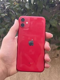 آيفون ١١ • ٦٤ • احمر