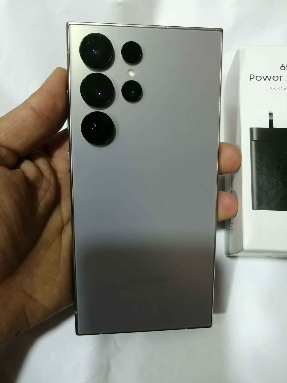 ‏السلام عليكم للبيع كلكسي اس 24 التر 
‏24S الترا
‏الذاكره 256
‏نضافه 100٪اصلي مع ضمان مكفول من كلش
‏غراضه كامله مع شاحنه اصليه
‏العنوان.... الديوانية....
‏معرفة السعر والتفاصيل أكثر.. الاتصال على الرقم..
‏‪***********‬. ديوانية, القادسية
