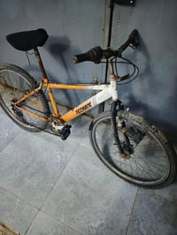 بايسكل جبلي • حجم ٢٦ • بدون گير