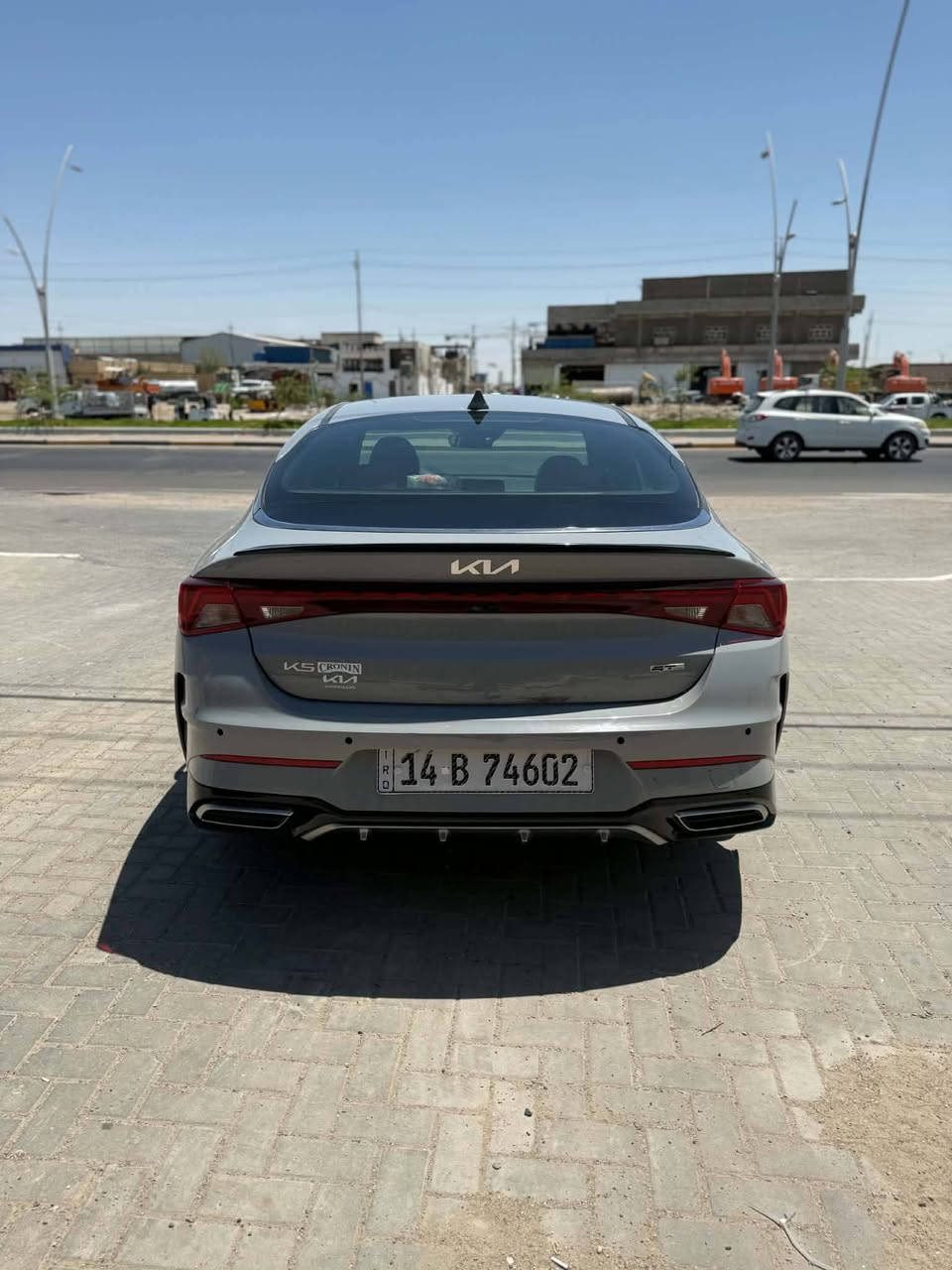 السلام عليكم
بيع فقط بيع فقط
K5
ً2024 
فور ويل 4x4
معوقين بصره  وكاله شوكت ما تريد
ماشيه 19 
السياره جي تي لاين فول عدا الفتحه
مكينه.    1.6 تيربو ✈️
شرط بانزين كله عادي وماكو دوانص
المواصفات 
بصمه ابواب
كشنات تدفئه 
نقط عمياء + رادارات وتوقف تلقائي
جام اوتو 
فتح الصندوق جلاق
قياده ذاتيه
هند بريك بصمه
شحن لاسلكي 
منافذ شحن 2 شحن سريع
تشغيل عن بعد
كامرات محيطيه 360 درجه 
لايت زينون بلادي
اشاير لد 
وبعد معروفه مواصفات ال GT

بيهه ضربه باب السائق وبيه قطع صبغ بدون دواخل شرط شواصي لغود كفاله
 
السعر 148 وبيه مجال
الموقع 📍 بصره ما متواجد عل خاص اتصل وتدلل
رقم التليفون    -***********-
