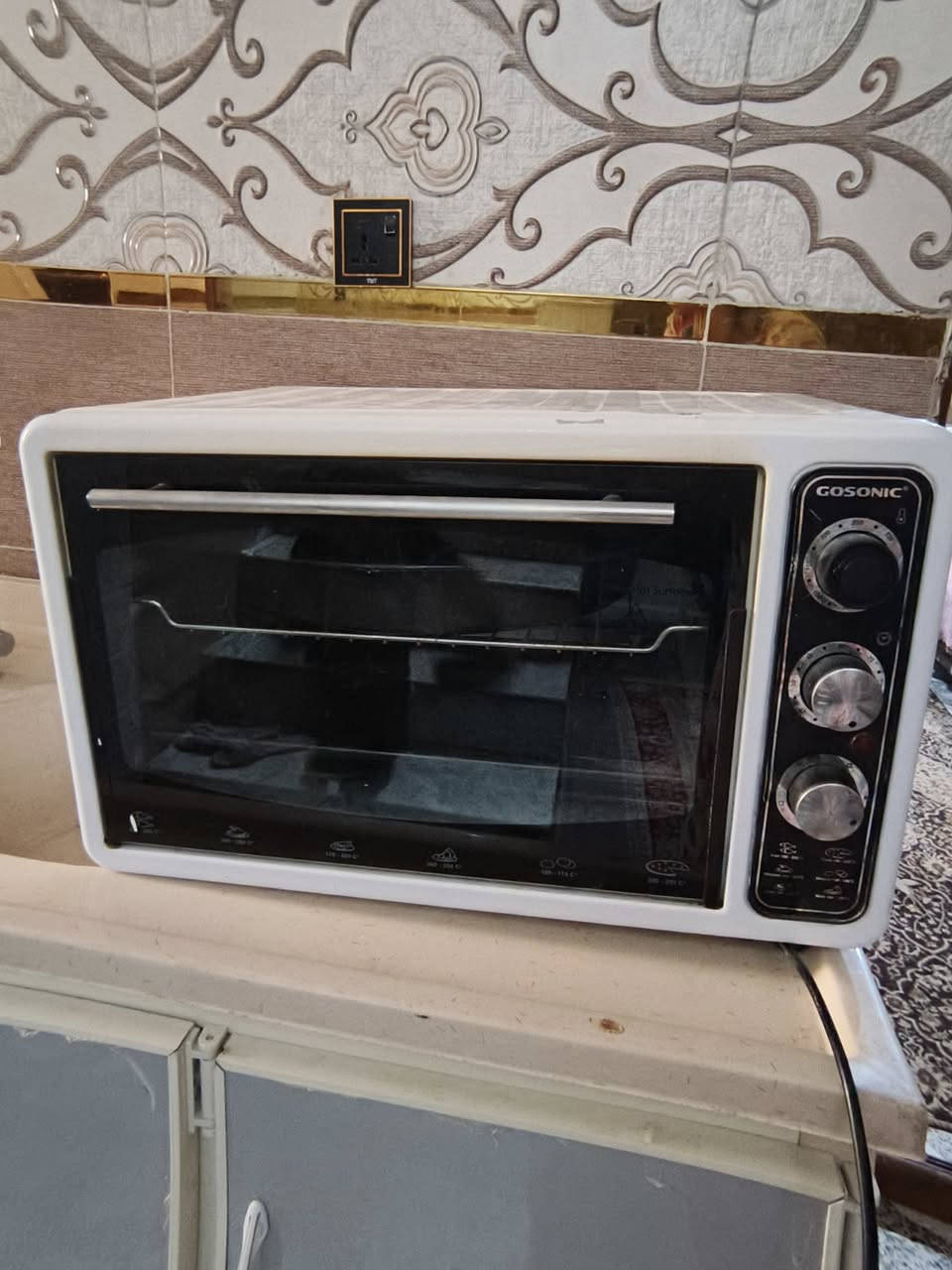 اغراض بيت نظيفات جداً جداً مكاني حي الجهاد اكو توصيل ***********
