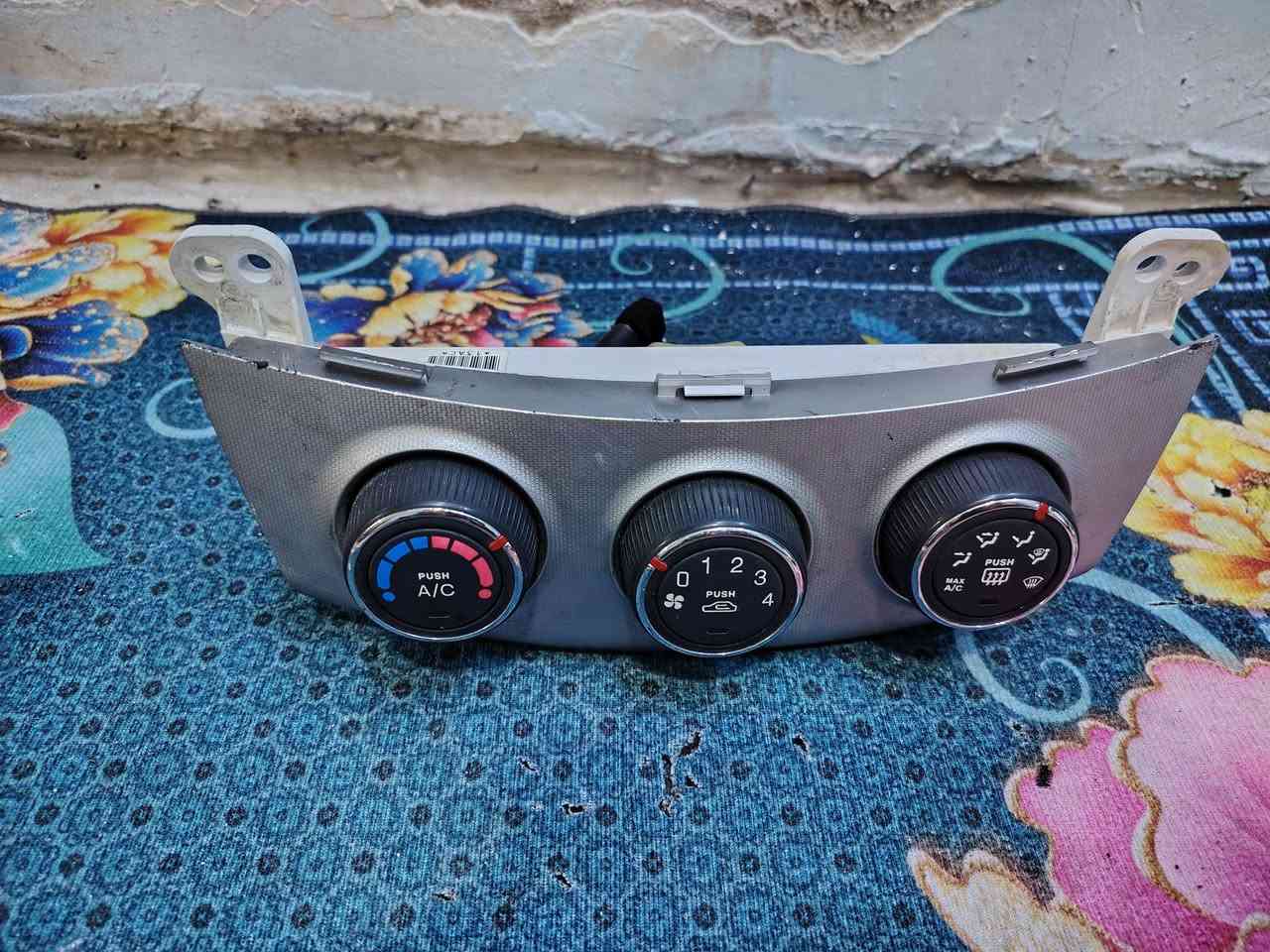 السلام عليكم من رخصه مدير الكروب متوفر غراض النترا مقدس من ٧ لل١١ للإستفسار خاص او *********** متواجد واتساب ومتوفر خدمه توصيل لجميع المحافظات العنوان بغداد قرب سيطره الشعب القديمه
