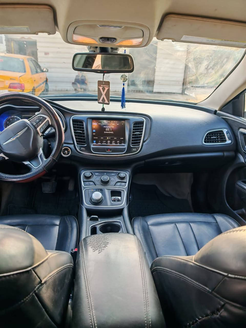 السلام عليكم 
C200 لمتد موديل 2016 
السعر 118 وبيهه مجال بسيط
المكان البصرة شط العرب الجزيرة 
V6 محرك 3600 
تقرير السياره غرق 10% تعمل وتسير 
البدي مكفول من الحادث فقط تكيحلات خدوش بسيطة 
شاشة كبيرة بلوتوث 
كير كاوس 9 نمر رياضي S
مقاعد كهرباء جلد+تدفئة 
مكينة وكير مكفولات 
اير باك سليم 
تبريد ثلج+تدفئة شغالة 
حدادية 80%
تخم تاير جديد 
ممشى السيارة 136 مايل 

السيارة نظيفة ومصروف عليهه هواي ادامة كاملة من بلكات وبخاخات ومجول وجامة امامية جديدة بانزين كله محسن وسوبر ودهن ارقى نوعية امزويل السيارة مبرمجة برمجة كاملة
السيارة بأسمي السنوية لسنة 2028 شرط التحويل 

الملاحظات اللي بالسيارة فقط بعض الخدوش وحساس دبة الزراكات واكف 
للاتصال او واتس اب.. ***********
