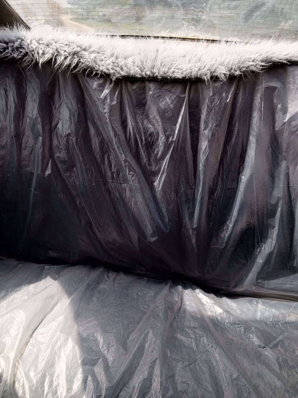 السلام عليكم بطه للبيع منفصل موديل 2000 مكفول من الكص ونقل مكينه وكير أنضاف حداديه زينه غرفه نظيفه تخم تاير تحويل ثاني يوم وكال عامه عندي بسمي السياره
السعر 36 وبيه مجال للشري الرقم ***********
