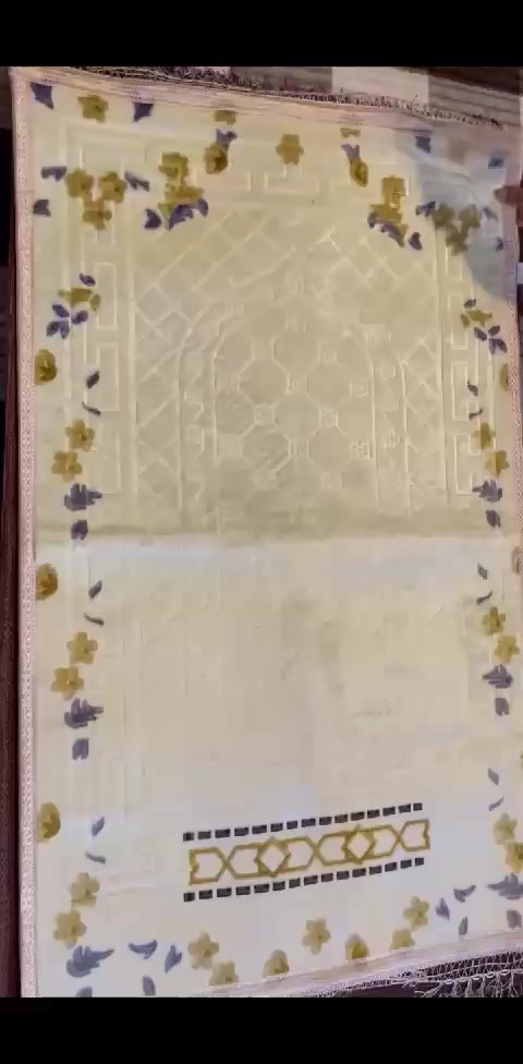 #سجادة_صلاه 💗 #بلاش
خامة تجنن💯. وسعر رمزي متتخيلوه! 
فوگ هذا ادزلكم هدايا صغيرة لكن ثمينة! 

#هدايا_بإختيار_الزبون😍

ما عليك الا تراسلنا على الخاص و احنا بخدمتك بالكمية اللي تريدها يوصلك الطلب لباب بيتك بأسرع وقت😊💗
#متوفر_توزيعات_بحسب_طلبكم.
يوجد توصيل لجميع المحافظات العراق. وتوصيل داخل كربلاء الفين2 فقط يشمل منطقه شارع جمهوريه منطقه باب بغداد والفنادق والمحلات والبيوت القريبه على الحرمين الشريفين.. وخدمه للزوار الكرام المتواجدين بين الحرمين الشريفين توصيل بالف(١٠٠٠) فقط.
#التواصل واتساب و شخصي
Contact number 
WhatsApp and personal
***********
