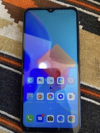 موبايل تكنو سبارك 8c شاشه اصليه مبدله بطاريه 5000 م ممتازه ذاكره 64g ل...