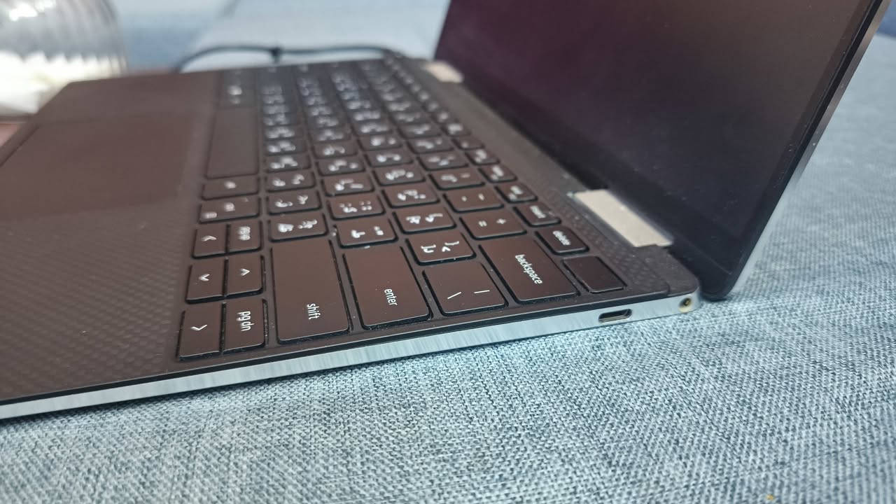 السلام عليكم 
لابتوب Dell xps للبيع 
360 درجة قلابي 
كوراي i7 جيل 11 
شاشة لمس 
بصمة وجه + اصبع 
نظافة 99%
دقة الشاشة 4K
ذاكرة 16 كيكا
Ssd512
السعر : 675 الف 
مكاني : حي اور
للاتصال : ***********
