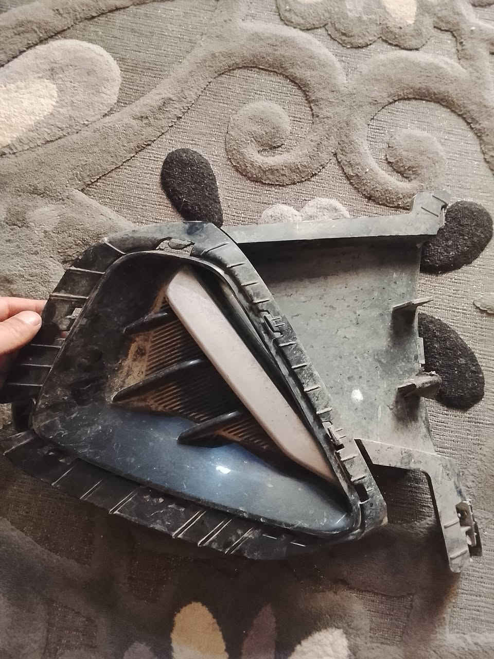 سلام عليكم
عندي هوايات k3 اصلي مال وكاله
 وقبق هوك اصلي مال دعاميه اماميه 
للبيع ***********
