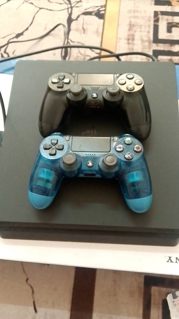 السلام عليكم رجاءآ رجاءآ اذا موشراي لاتراسل بلي فور اونلاين ينزل العاب من نت وبيه هم اشتراك وتكدر تشتري اقراص الله شاهد ورقيب جهاز يجنن ومابيه اي شي سبب البيع ابني مريض ومحتاجه وجاي المله فلوس مكاني بسمايه تجي وتشغله وتشوفه وتقتنع


**إذا كنت صاحب هذا الإعلان وتريد حذفه لأي سبب، رجاءا أرسل رسالة إلى الدعم الفني**