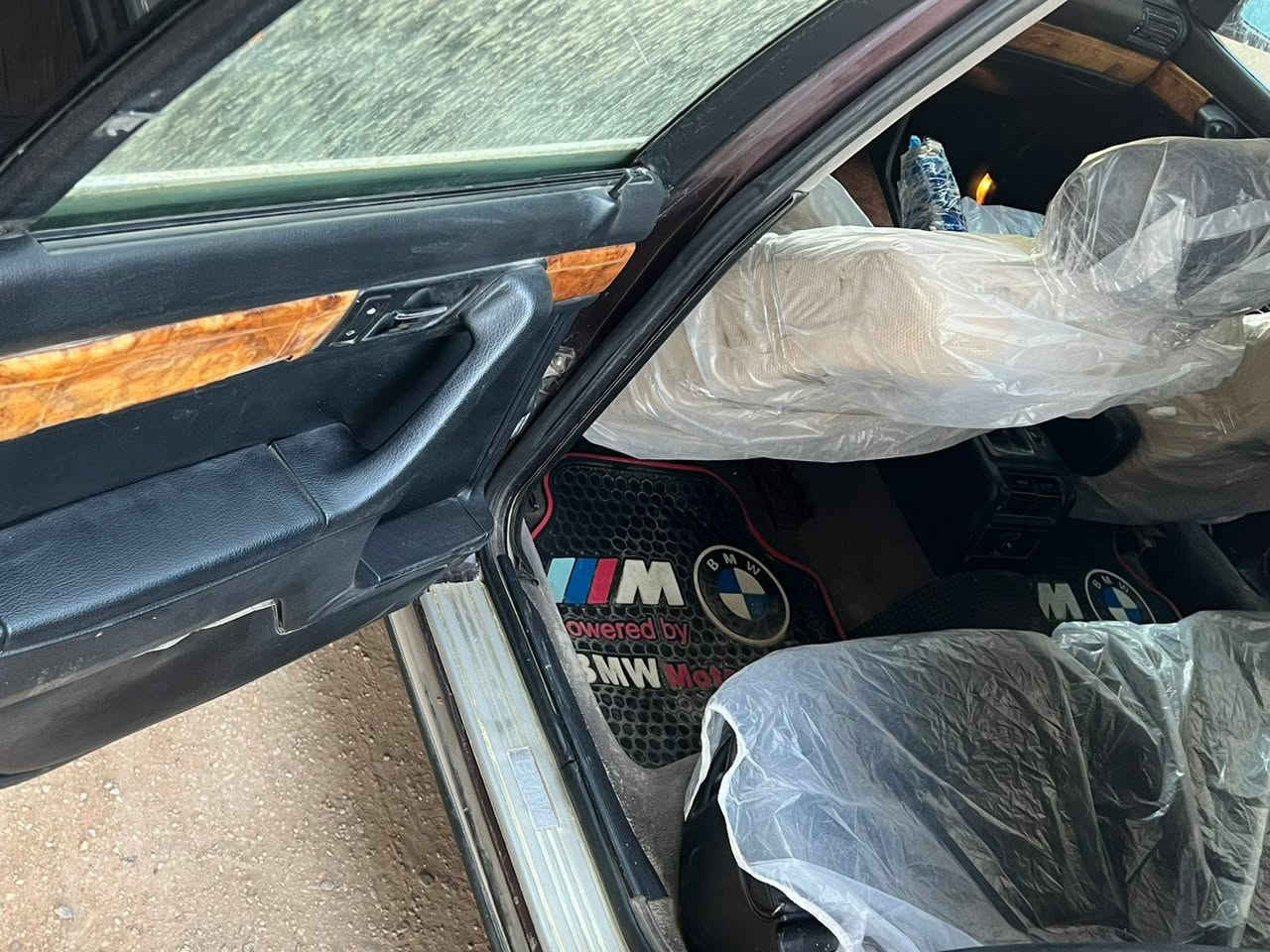 سلام عليكم
BMW رقم بغداد الجديد بأسمي جاهزه  كزوز رياضي
مكان كربلاء الحسينيه. سعر مناسب راسلني ***********
