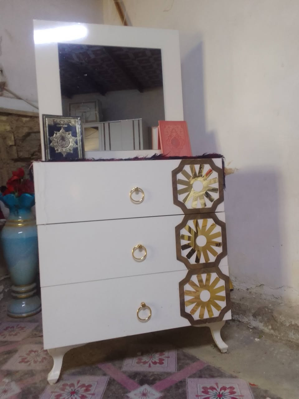 غرفه تركيا 5 قطع  450 وبيه مجال 
 الرقم ***********
