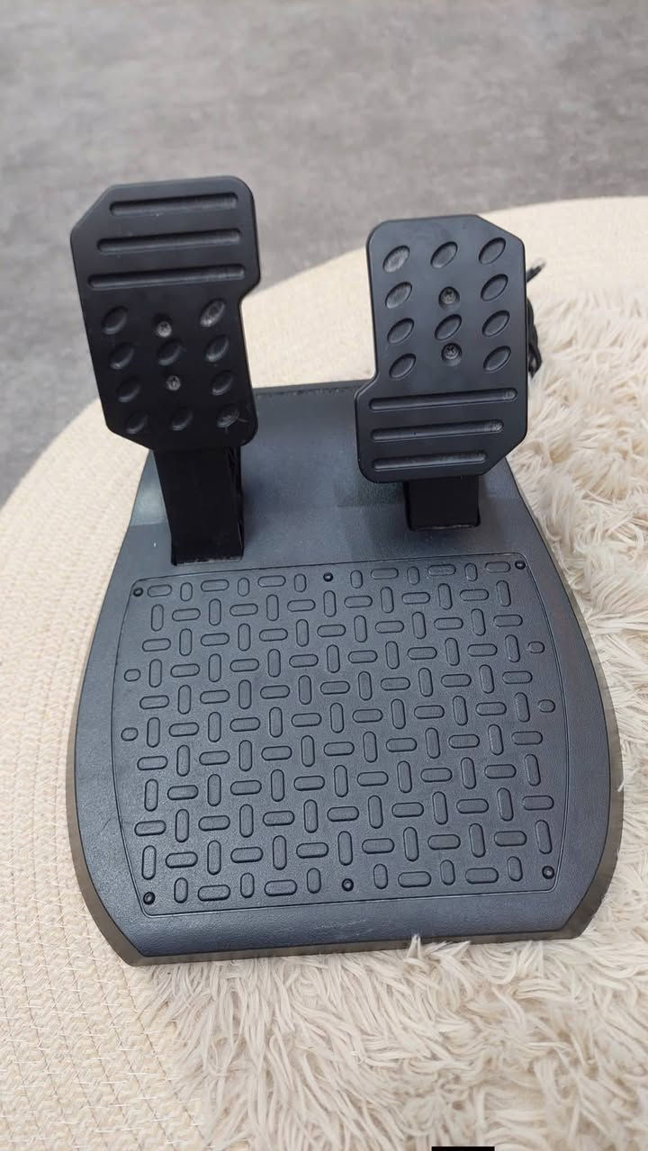 سلام عليكم اصحاب البيجات
عندي دركسون Thrustmaster T128 المخصص ل Xbox  وpc
الدركسون كلش نضيف وعلى الفحص اكدر ادزلك فحص لدركسون على برنامج Thrustmaster 
الدركسون ما مفتوح ولا ملعوب بيه 
السعر 100 قفل 
او مراوسه ب يد اليت للXbox Elite
لا يتوفر توصيل


**إذا كنت صاحب هذا الإعلان وتريد حذفه لأي سبب، رجاءا أرسل رسالة إلى الدعم الفني**