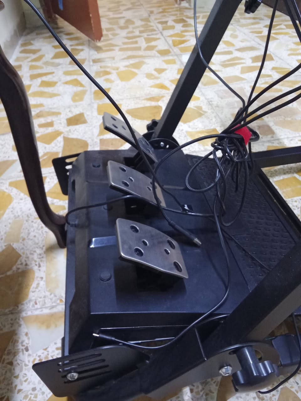 8للبيع بلي فور سلم مع دركسون في ناين الجيل الثاني مستعملات شي قليل نظاف جدا مع أربع اقرص هدية للبيع بسعر 500 الف وبي مجال المكان السيديه للاستفسار الاتصال على الرقم ***********
