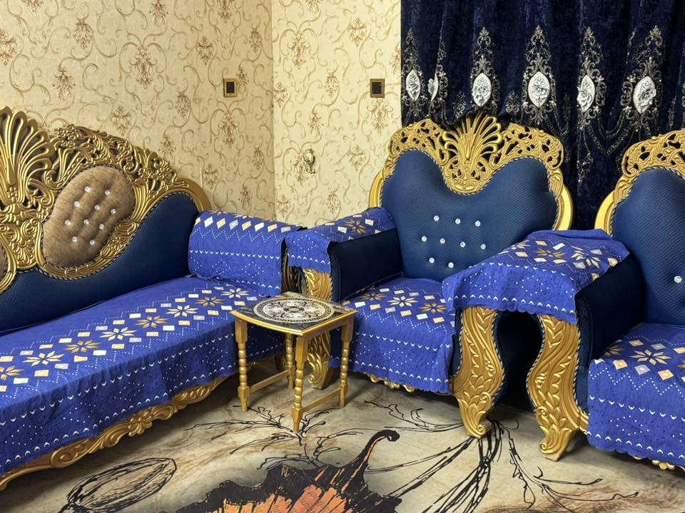 السلام عليكم
تخم 5 مقاعد جديد  

خشب قوي تركي وسفنج تركي

بسعر 575 وبي مجال للشراي 

*********** اتصال

‏*********** واتساب
