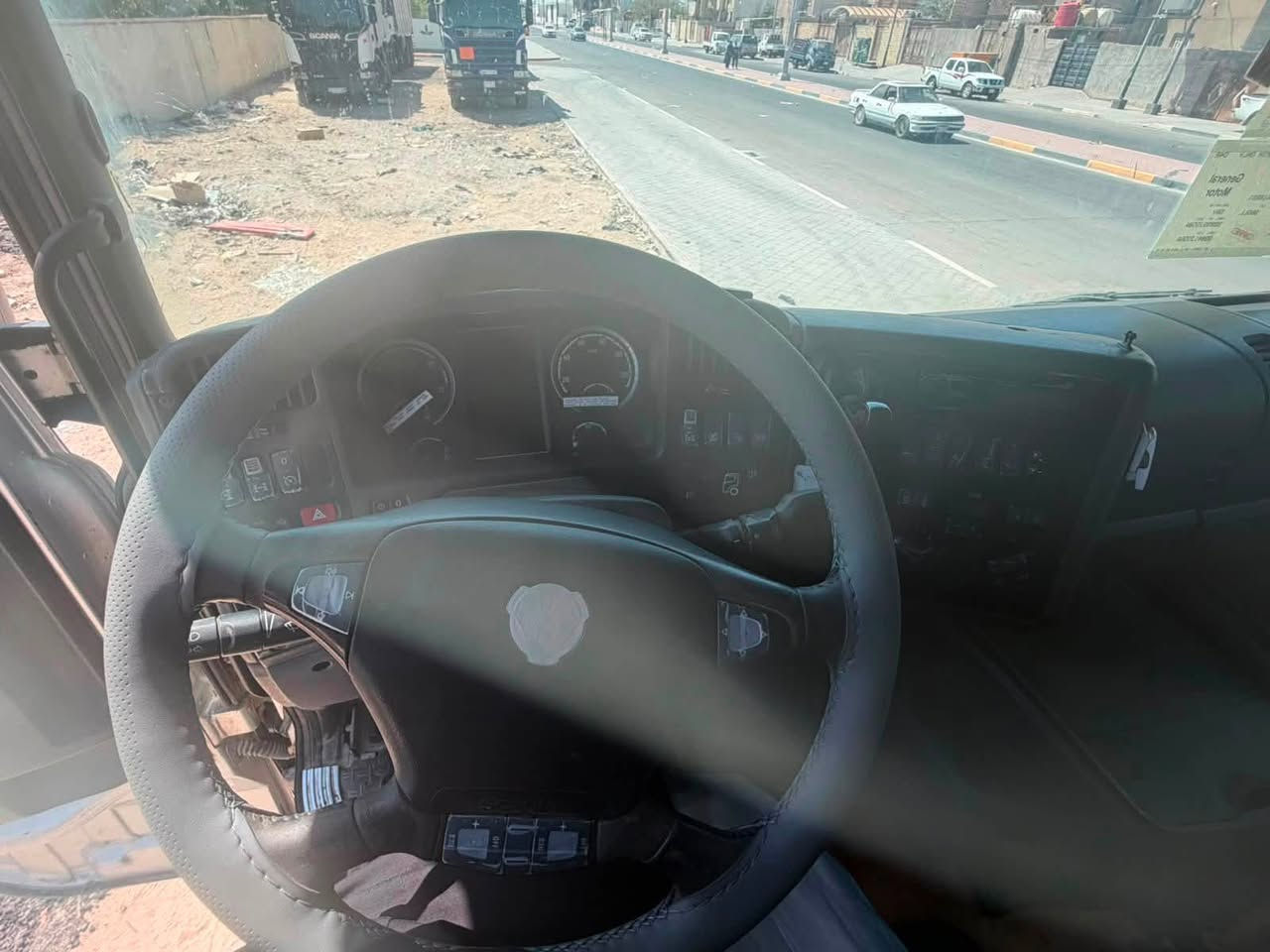 سلام عليكم سكانيه كوري 2010كير كهرباي تخم تاير سياره حيل جديده شاشه جبيره جاهزه لعمل ***********/سعر 450وبيه مجال
