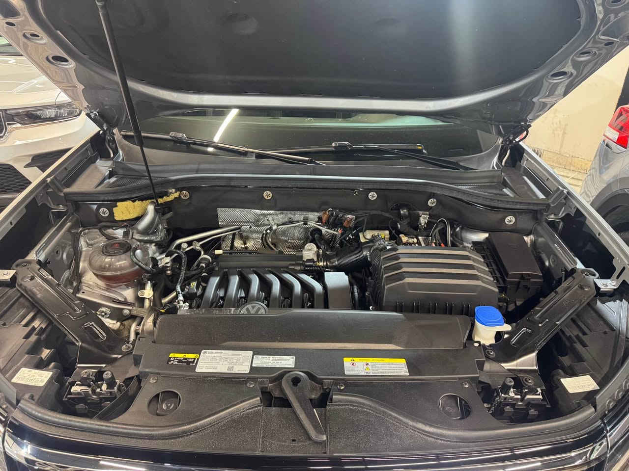 فولكسفاغن اتلس ٢٠٢٣ SE 
بدون صبوغ بدون ايرباگ 
٦ سلندر ٤*٤ دفع رباعي 
كوشن جاد كوشن هيتر برده 
*********** أربيل, العراق
