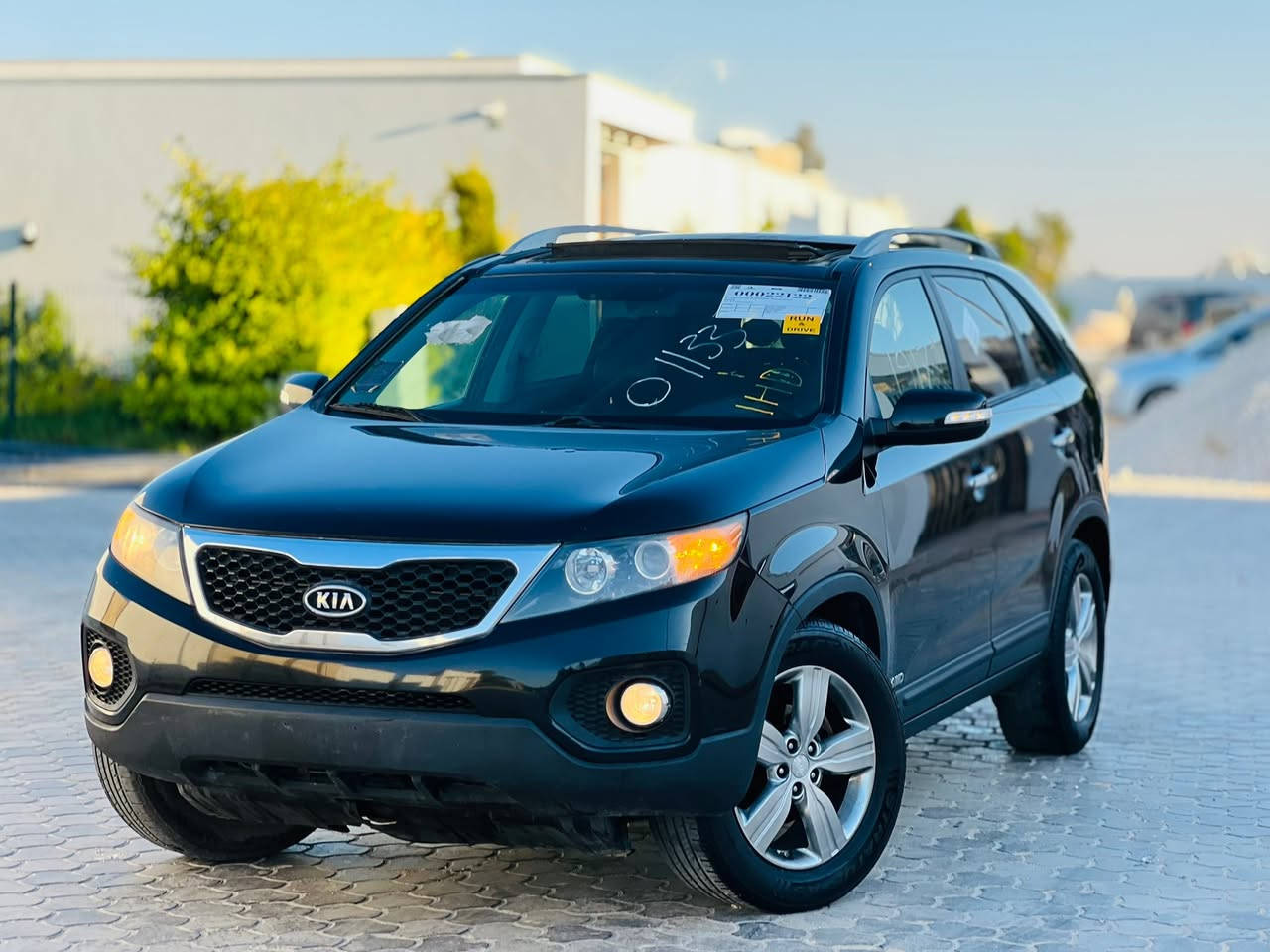 Kia SORENTO 2013 🥇

                      🔥🔥صاحبي الواتي 🔥🔥
بسعر مناسب للجميع سياره بيني او بينك مكانيكي او طريف عيب لا سعر حررررررق🔥🔥🔥🔥🔥  

                                     🤍 محلاحظه( كربون الأصلي قعد) 
📍الله يبَــــــارگ 🔥
📍النوع: Kia ✔
📍الفـئه:  SORENTO🤍
📍اللون : اسود 😘
📍الطلاء:  لايوجد 🙈
📍سعة المحرك : 35 عادي 😘
📍سنة الصنع : 2013
📍الحالة : مُمتَــٰـازَة جدا✅
📍أستيراد امريكي الحديث رسالة مفتوحة وعيب واحد لا🔥
🌀 مميزات 😁
فل رقم واحد 👌🏻
بنوراما +بصمه +ثلاث صفات +كراسي كهربائية 🤯
تحكم كامل في المقود 💪🏻🔥🔥 
فودره بيج 🔥
تكييف مشالله ثلجه🥶
نظم الأقتصادي ECO ❕
مسجل CD - AUX- Bluetooth  ✅
ألخ ......
محرگ وكمبيو وصاله 10/10 🌟
✅خاليه من الرطوبه 😍
العيوب : لا يوجدْ بإذنِ الله 💯
ناقل الحركة : أوتوماتگ - Auto
نوع الوقود : بنزين - Gasoline⛽️
طـريقة الدفع : گاش - Cash 💰
__________________________
للإستفسار أگثر ↘️⬇️↙️
عبر الوتس 💱
                                    السـعر : 🔥🔥🔥

رقم الهاتف :   0914869661📞
المكان : بنغازي حي قطر 🇱🇾


**إذا كنت صاحب هذا الإعلان وتريد حذفه لأي سبب، رجاءا أرسل رسالة إلى الدعم الفني**