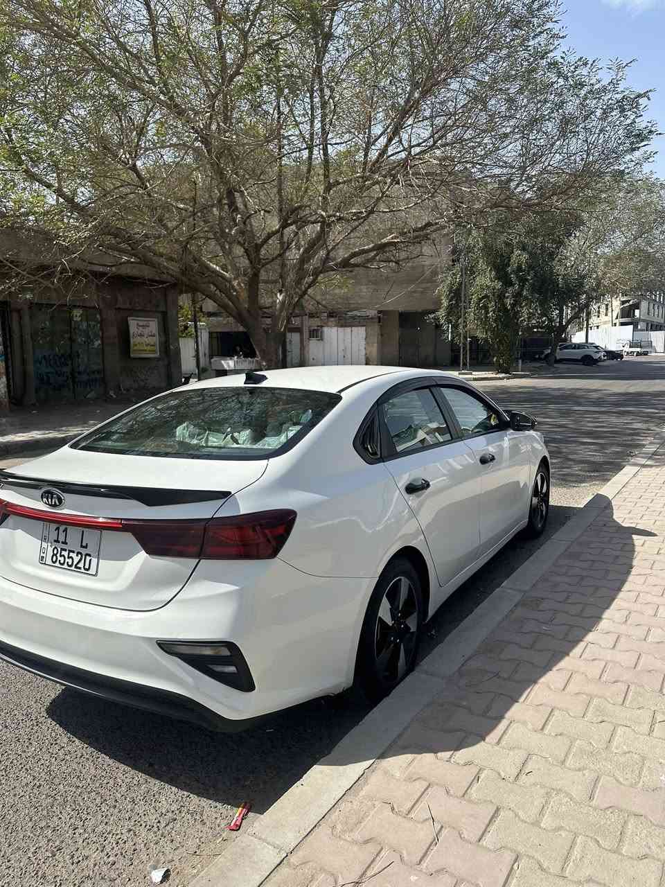 السلام عليكم فورتي 2020  للبيع
كير at فئه لfe 
مكينه خير من الله  مكفوله 
شاصي مكفول وصور حادثها بل منشور  وبيها بارد بل جاملغ لخلفي  اقل لشبر 
تخم تايرات جدد ومناقصها شي 
ماشيه 74 الف   
السعر 140  وبيها مجال
الرقم***********
