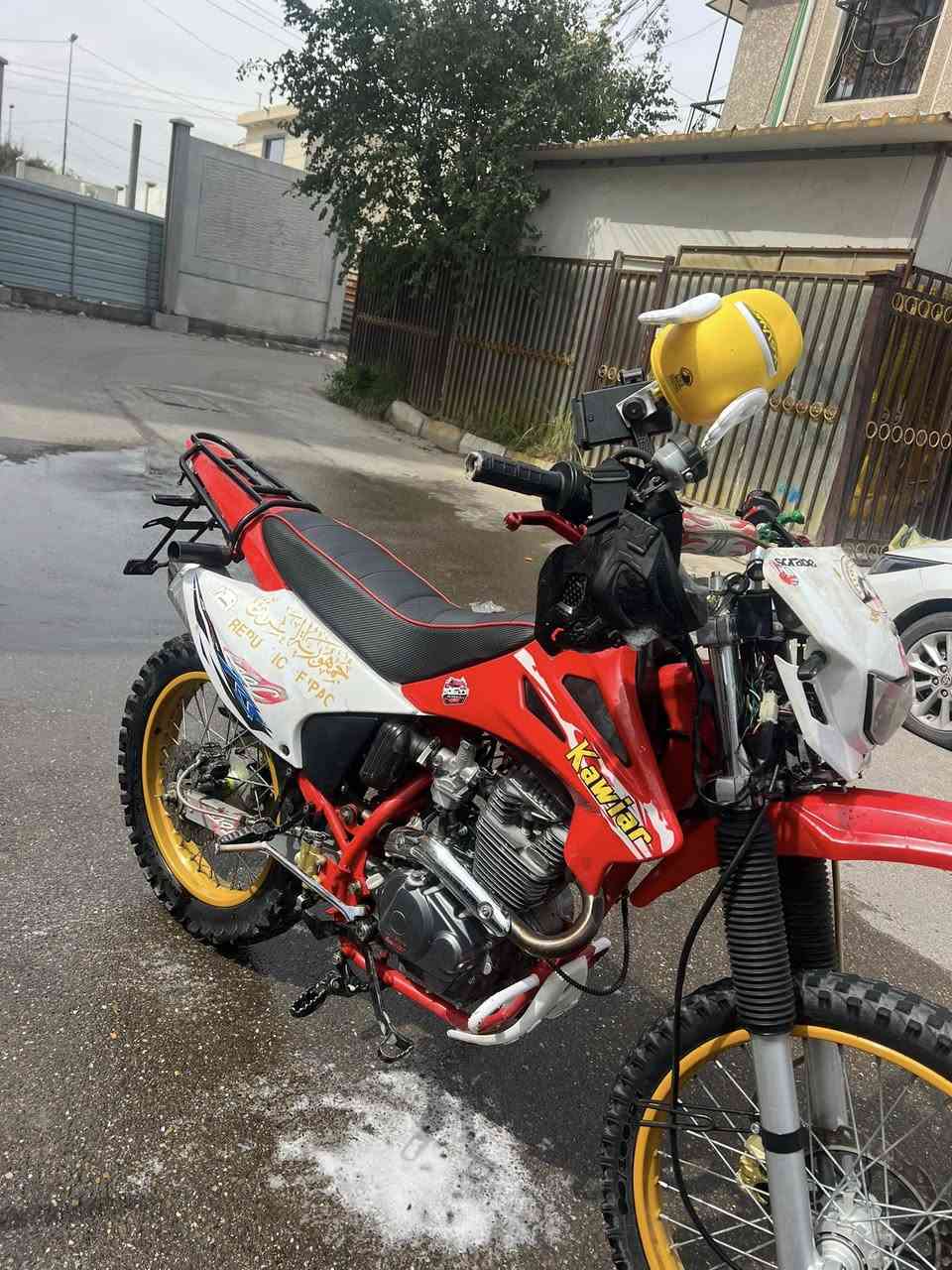 سلام عليكم ورحمة الله شباب قفاز كاويار موديل ٢٠٢١ كفاله عامه نضيفه مامفتوحه سعر ٩٥٠ وبيها مجال قليل تسوه اكثر بس محتاج فلوس مكاني بغداد شارع فلسطين للاستفسار  ***********
