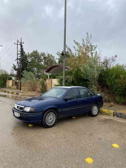 السلام عليكم اخوان للبيع فكترا

سياره معمره ومصبوغه عام دواخلها نضيفه بطاين نضاف 
فتحه سقف كهربائيات شغاله 

محرك 2️⃣0️⃣
محرك كير كلج كله حاويه بشرط

سنويه للـ 26 

تايرات جدد ويلكب خليه🕸️

السعر ٣٢ وبيها مجال 

مكاني/ حديثه / حقلانيه 
هـ: ***********
