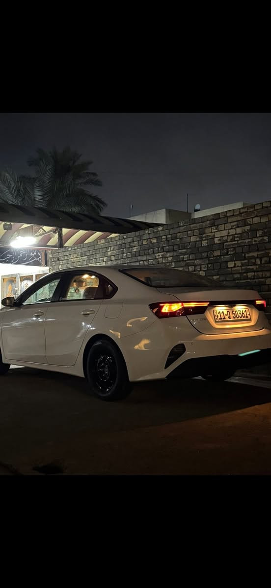 سلام عليكم
سيراتو خليجي موديل 24 كفاله عامه من كلشي
ماشيه 19الف مدوشمه عام كشنات وكاعيه وسفريات وصندوك وبوب لايت لد وزنون شاشه وكامره و حساسات وباقي المواصفات المعروفه رقم بغداد بسمي هزه جديده تحويل ثاني يوم مكاني بغداد 
185 
***********
