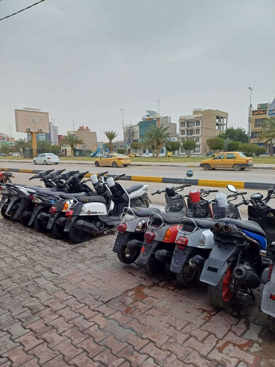 يعلن معرض محمد عن وصول
بوليسي رمبة كابريتر 
بوليسي نوزل 
ماكس عدله 
بطة تك 
بطة دبل 
يوماها بيكم 
منغولي سلة 
كفالة عامة ضمان مفتوح 
العنوان كربلاء 
حي رمضان 
مقابيل مول الإبراهيمي 
معرض محمد لدراجات 
***********
***********
