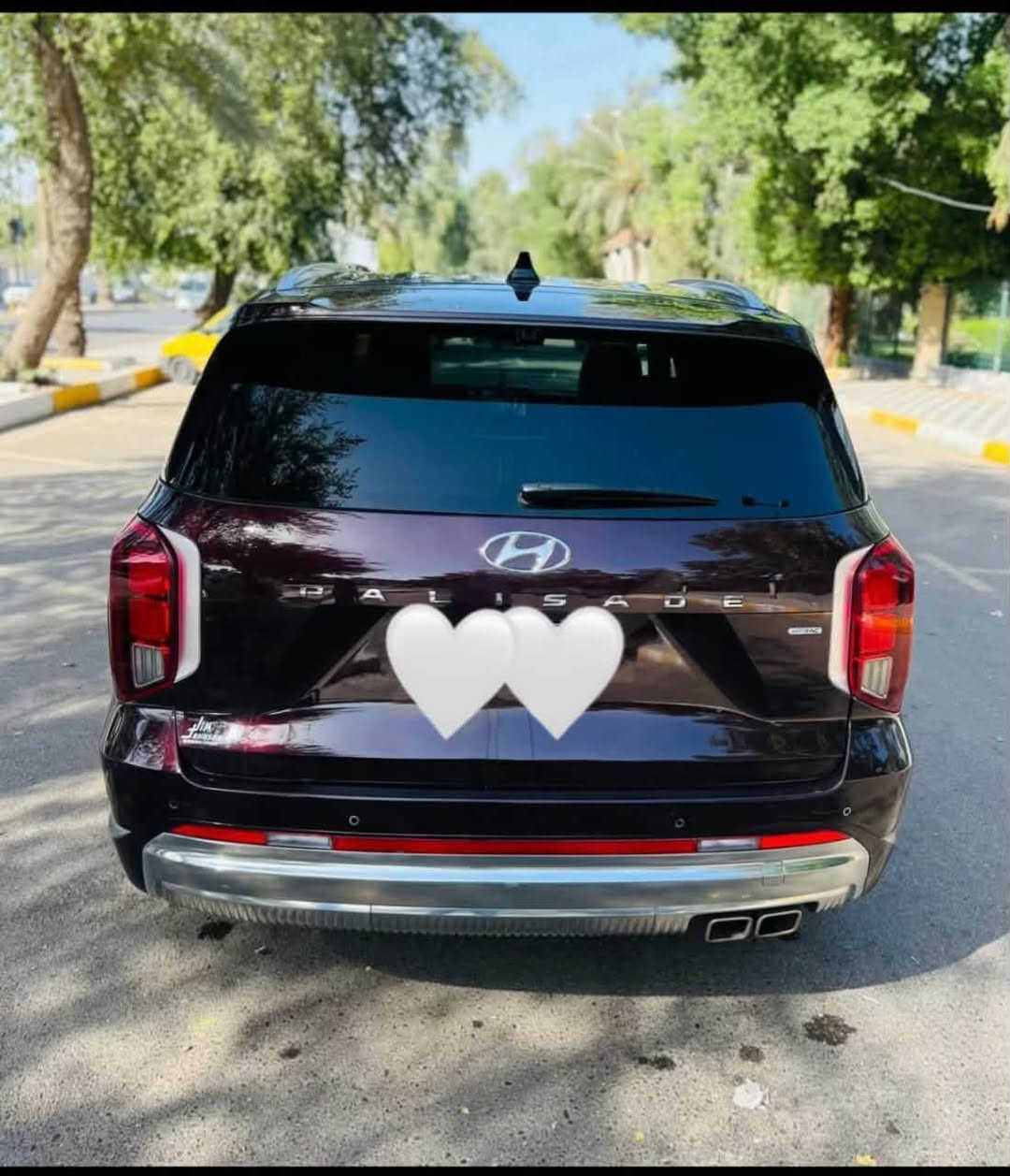 سلام عليكم هيونداي بالسيد 2023 كلكرافي اعلى فئه فول فول مواصفات بونراما + 5 كامرات +كشنات جلد كلهن تدفئه وتبريد بالاضافه كشن السائق مساج  +سياقه ذاتيه 
وتحديد مسار وتتقدم وترجع بل بصمه وبعد بيها هوايه مواصفات الحادث جداً بسيط فقط شخوط كما موضح بل صور وبدون ايرباك
 مكان السياره بغداد الكاظميه
للتواصل *********** متواجد عل نت
