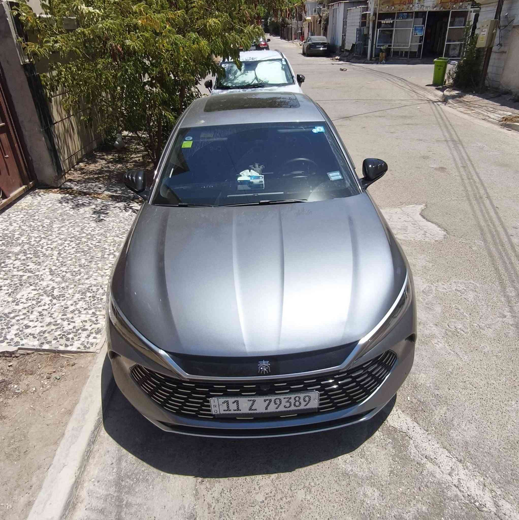 BYD QIN L
 للبيع موديل 2025 رقم بغداد نص مواصفات خمس كامرات بانوراما كرسي كهراباء بطارية 120 كيلو ماشية 15 الف كيلو مكانها بغداد مغلف البوراما PPF ضد الكسر والدشبول كذالك هم مغلف ضد الشخوط السعر 24 مليون 
 كل الصور والتفاصيل والسونر بالمنشور مذكورة 
للتفاصيل اكثر الاتصال بالرقم *********** واتساب او اتصال
