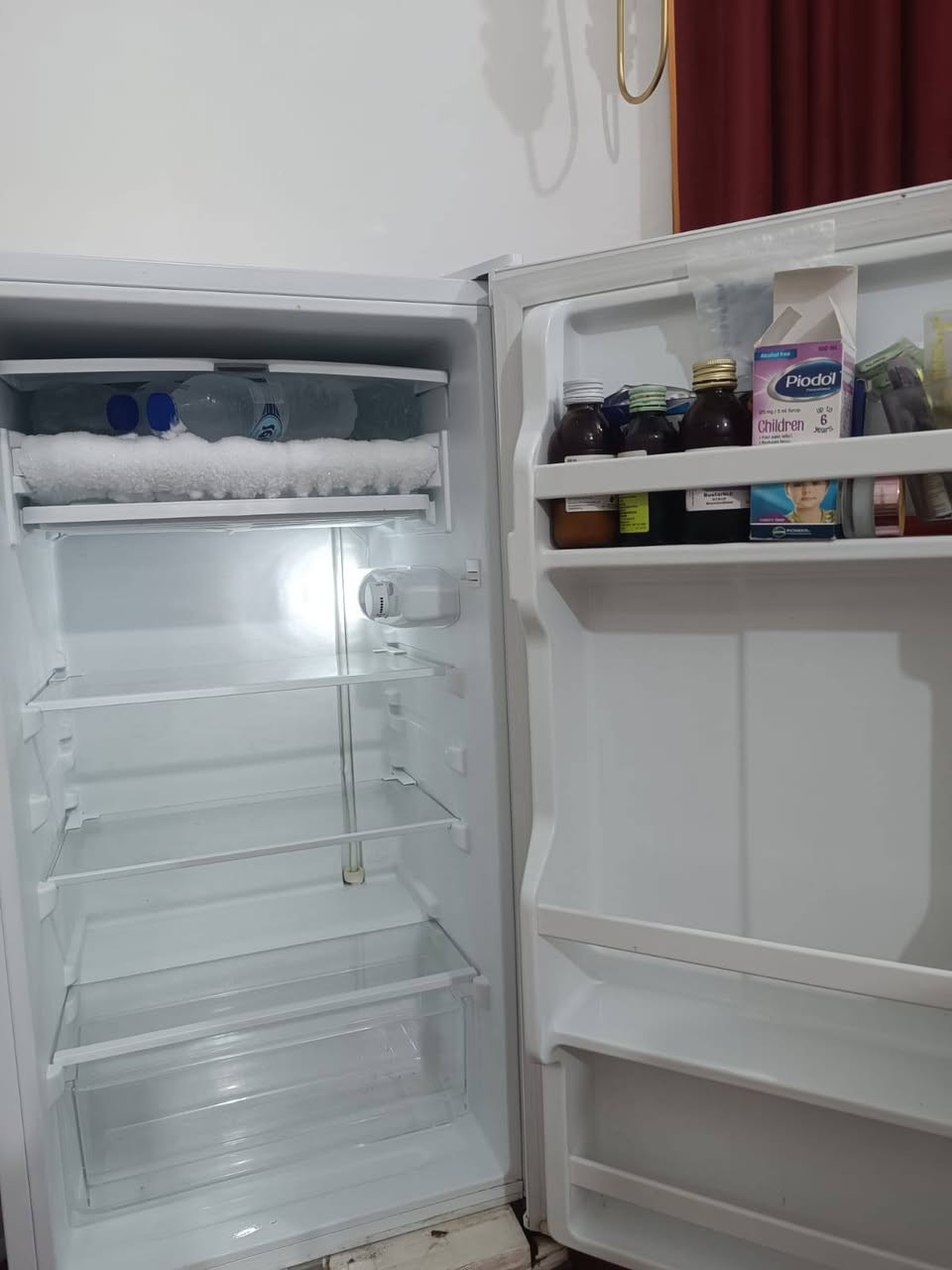 السلام عليكم ثلاجه للبيع السعر 80وبيه مجال


**إذا كنت صاحب هذا الإعلان وتريد حذفه لأي سبب، رجاءا أرسل رسالة إلى الدعم الفني**