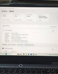 لينوفو loq • RTX 4050 • استعمال شهر