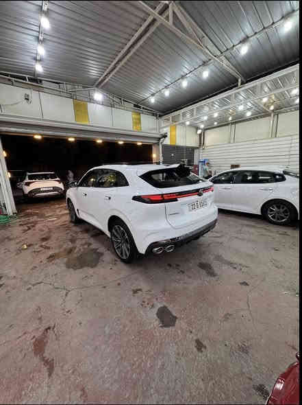 🌹🌹تحية طيبة🌹🌹
شانجان 2023 يونكي UNI-K
بيه كم ملاحظة مبينة بلسونار 
كير مكينة مكفول 
ماشية 97 الف كيلو 
اي نقص مابيه السيارة 
رقم اربيل الجديد باسمي 
مكاني بغداد معارض الكريعات 
السعر 180 ورقة او مراوس 
***********
