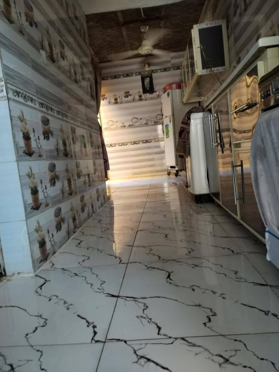 بيت زراعي للبيع مساحة 250متر بناء كامل
يتكون من غرفتين مطبخ صحيات داخليه وخارجيه 
المكان منطقة البوحسين نزلة ام الهوش الجديده
سعره 58 وبي مجال بسيط الشراي يجي خاص انطي الرقم


**إذا كنت صاحب هذا الإعلان وتريد حذفه لأي سبب، رجاءا أرسل رسالة إلى الدعم الفني**