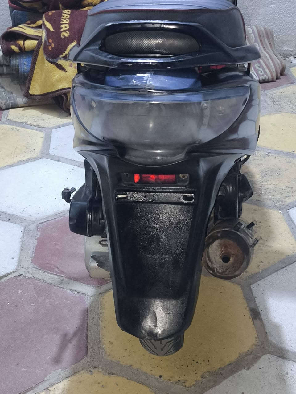 كامكو جي فور
سلام عليكم كامكو جي فور للبيع كامله من كلشي دراجه نضيفه او مناقصها شي لا تنقص ولا تبخر ولا تنضح توها امجفته قبل اربع ايام يعني جديده 
السعر ٣٥٠ وبيها مجال قليل هاذه رقمي 
***********
