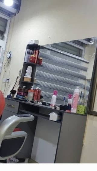 السلام عليكم
ميز خشب بسعر ١٠٠ الف 

ميز تركي تفصال قياس ١٥٠ عرض ١٥٠ ارتفاع  سعر ١٥٠ وبي مجال 

اتصل وتدلل ***********
