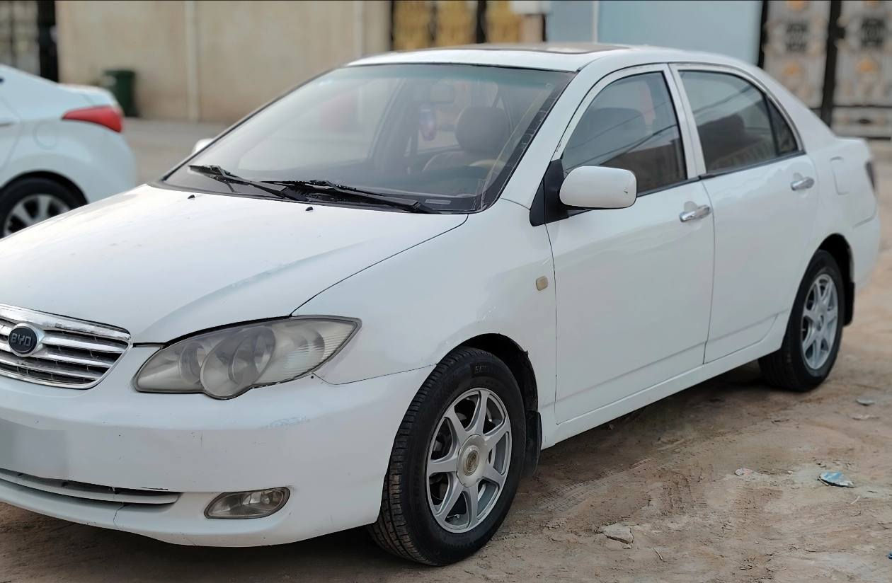 بي واي دي للبيع  موديل 2011 رقم نجف انكليزي باسمي سنوية جديدة كير ومحرك وتبريد مكفول مابيه اي ضربه فقط بيه تصليحات بسيطه  مع صبغ الباب الخلف السائق فقط مشط ستيرن جديد تخم تاير جديد باتري جديد سيارة جاهزة السعر  53 وبيه مجال 
الاتصال *********** النجف, العراق
