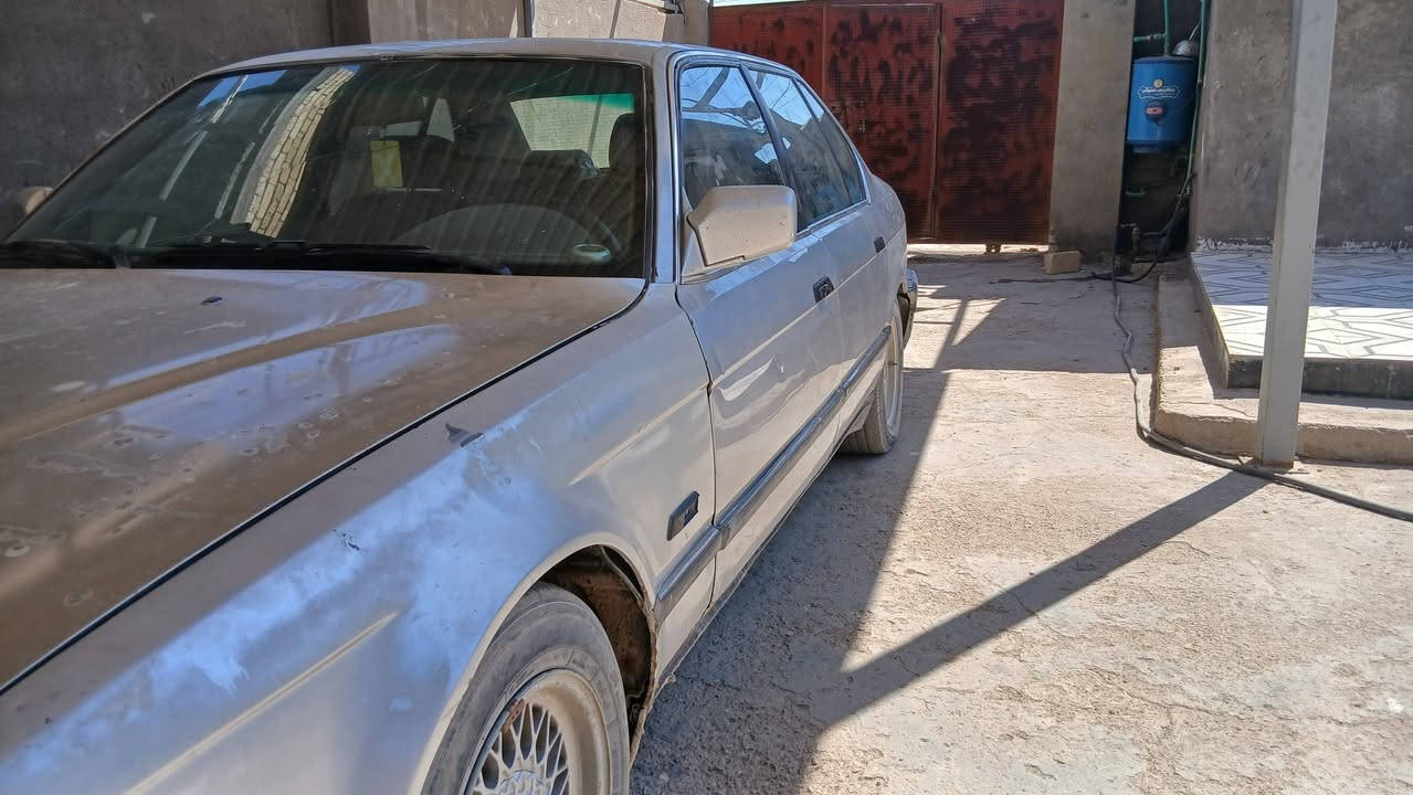 السلام عليكم  بيم 730 مكينه 35 بيه صرف قليل عوزه تايرات وباتري ودعاميات معمرات موديل 93تبريد شغال رقم بغداد  تحويل مكان تقاطع النهروان  الرقم *********** بي واتساب  السعر 26 بي شويه

