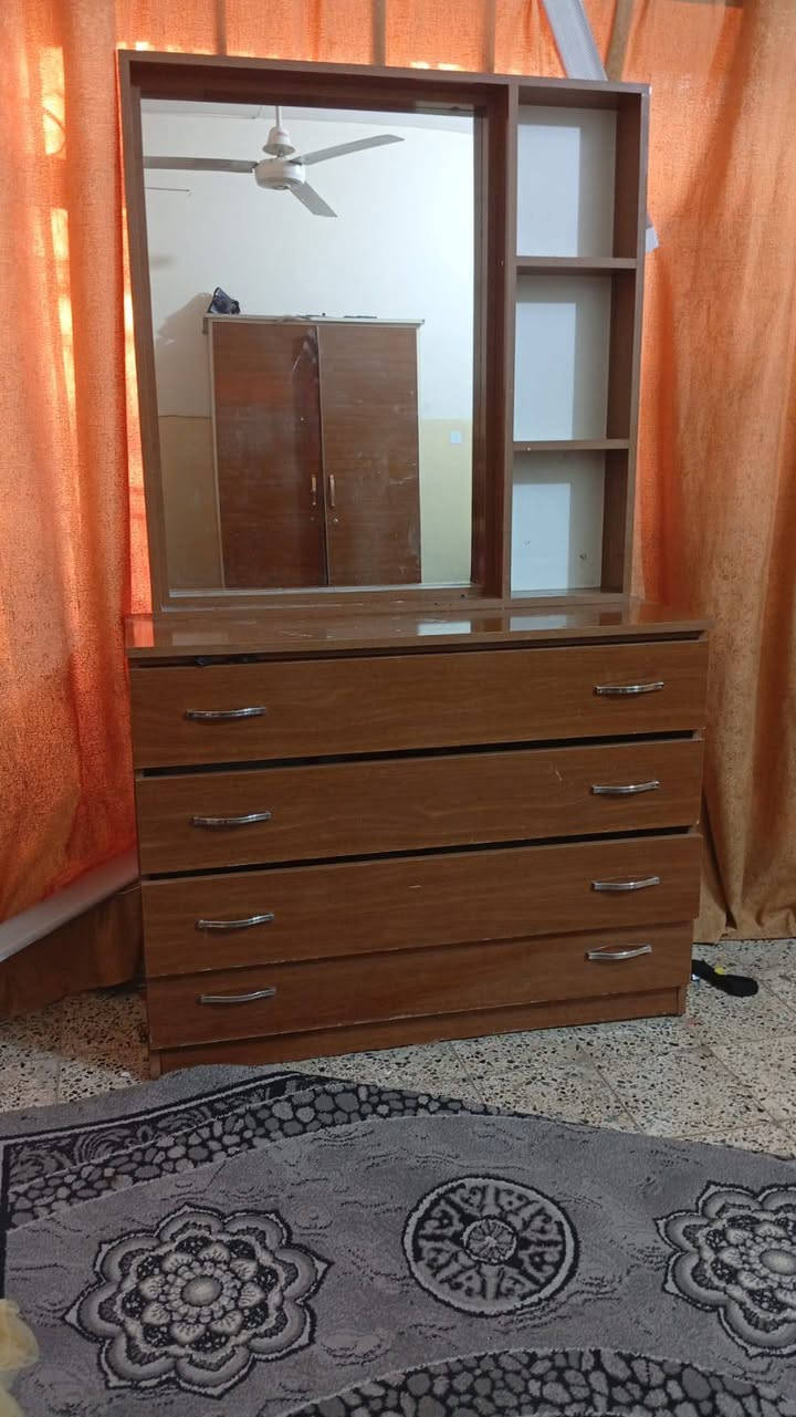 اغراض للبيع اتصل  ***********
