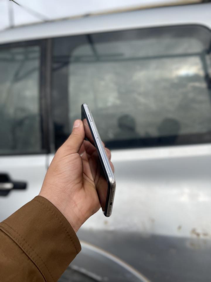 سلام عليكم ايفون١١برو ماكس امبدل شاشه اوبطاريه كامراته مغوشه بس الاكس خمسه مابيه شي سعره١٨٥اوبيه مجال بسيط للبيع او مراوس حسب القناعه بطاريه١٠٠اتصال ***********
