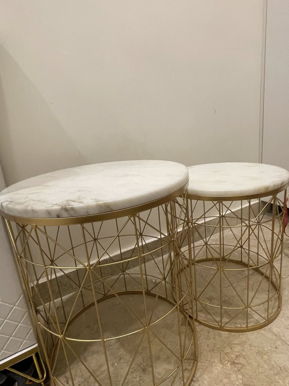 طبلات جانبية عدد ٢ القاعدة حديد لون ذهبي والسطح مرمر ثقيل بدون اي ضرر للبيع السعر خاص


**إذا كنت صاحب هذا الإعلان وتريد حذفه لأي سبب، رجاءا أرسل رسالة إلى الدعم الفني**