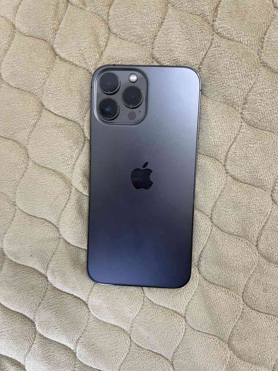 السلام عليكم اخوان آيفون 13برو ماكس نضيف اخو الصفر بطاريه 85السعر 700تواصل 0777 049 3089
