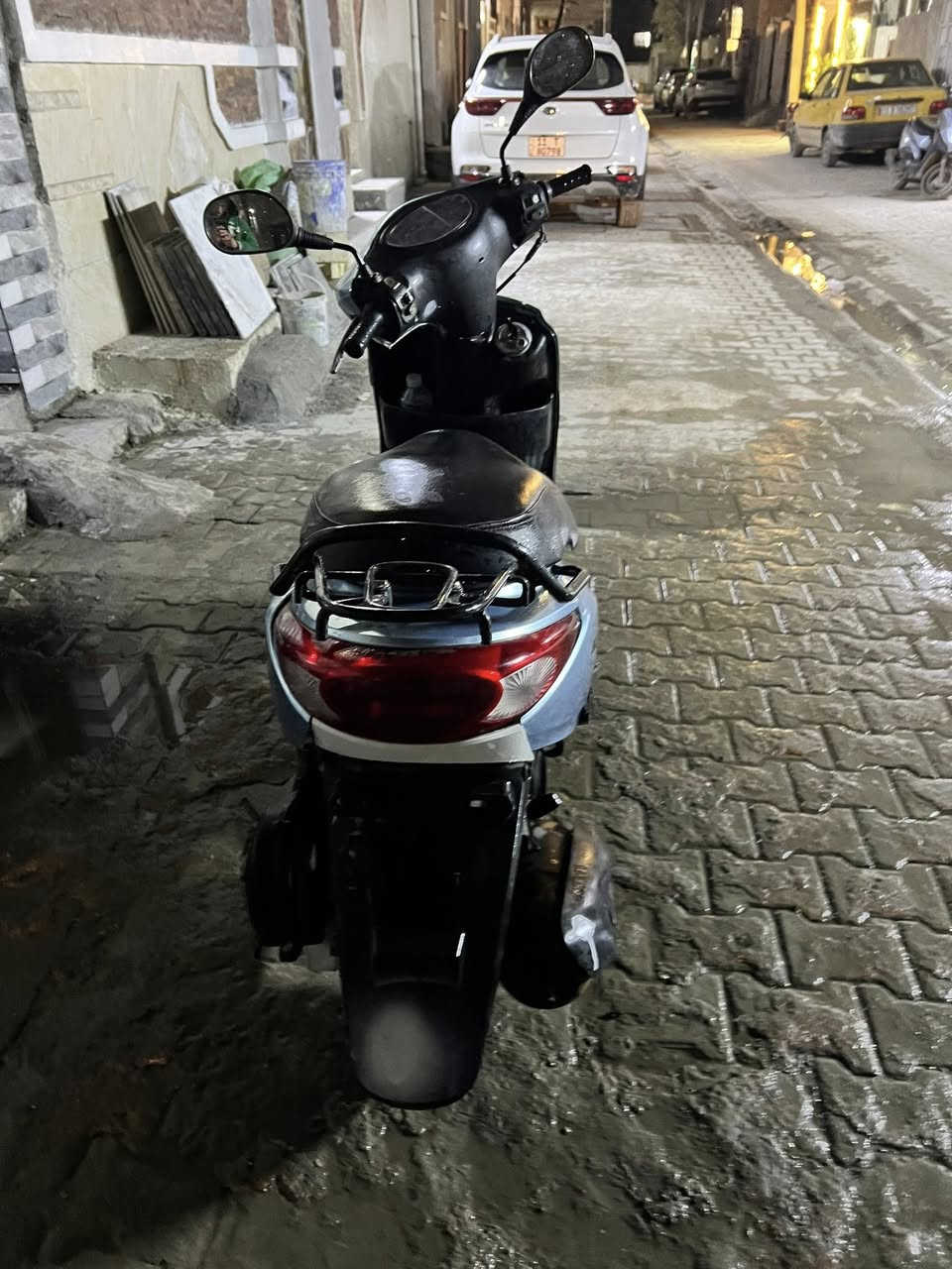 سلام عليك
بريز لايت عالي دراجه كاملة مكملة مكفولة مكينة تخبل مـטּ كل لنواحي كابريتر جديد كلشي جديد ادامه كامله متعوب عليها رايده ب 700 وبيها مجال حك لجيه ملاحضة/ الكفرات فقط تجاري  العنوان بغداد الحرية ***********
