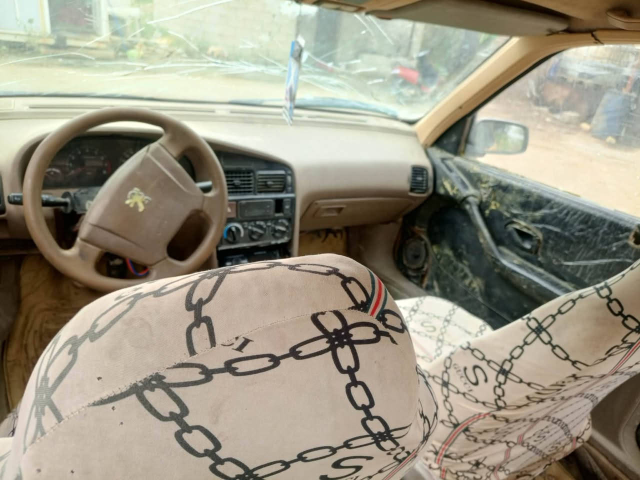 سياره البيع بيجو روه بدون رعي  موديل 2010
سعر 17بيه مجال


**إذا كنت صاحب هذا الإعلان وتريد حذفه لأي سبب، رجاءا أرسل رسالة إلى الدعم الفني**