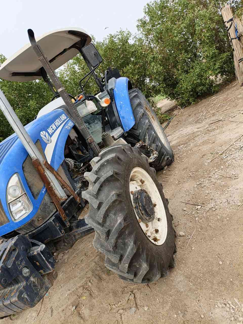 سلام عليكم مكينه للبيع حجم 90 موديل 2016 مكفوله كفاله عامه شكل فدانه وتوكل على الله للشغل تواير جدد صارلهن شهر من شادهن سوبر ملقي يعني بدون سوبر مكينه جديده كلش رقم وسنويه رقمه اربيل زراعيه سعر 22مليون 
رقم ***********
