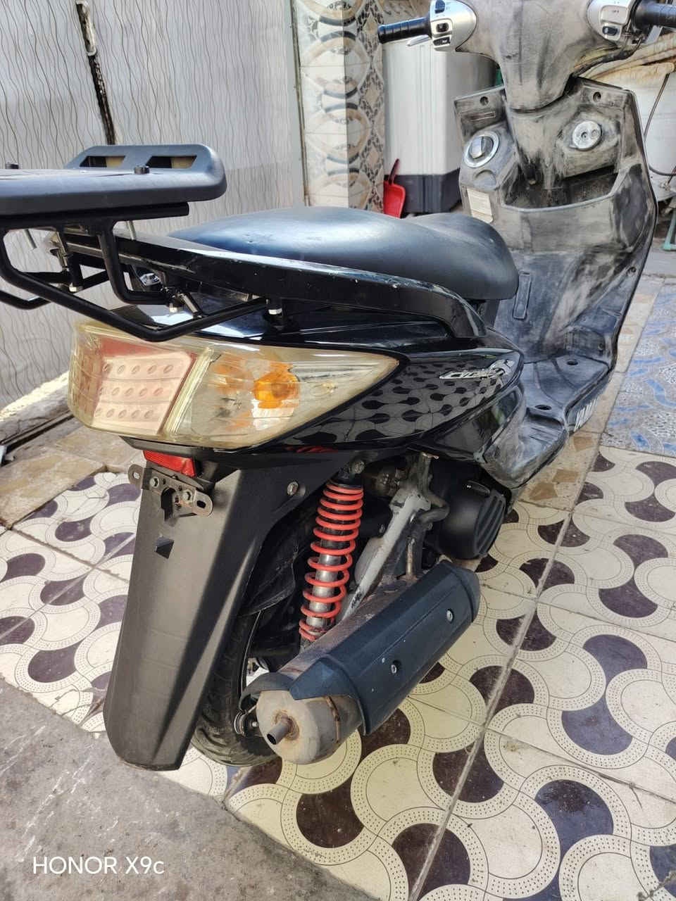 السلا عليكم للبيع سكنس فحل نوزل ياباني ستان حساس كهربائيات كلهه شغاله مكينه شلعه معدل كلش قويه السعر 800 وبيهه مجال استفسار واتساب *********** بغداد البياع
